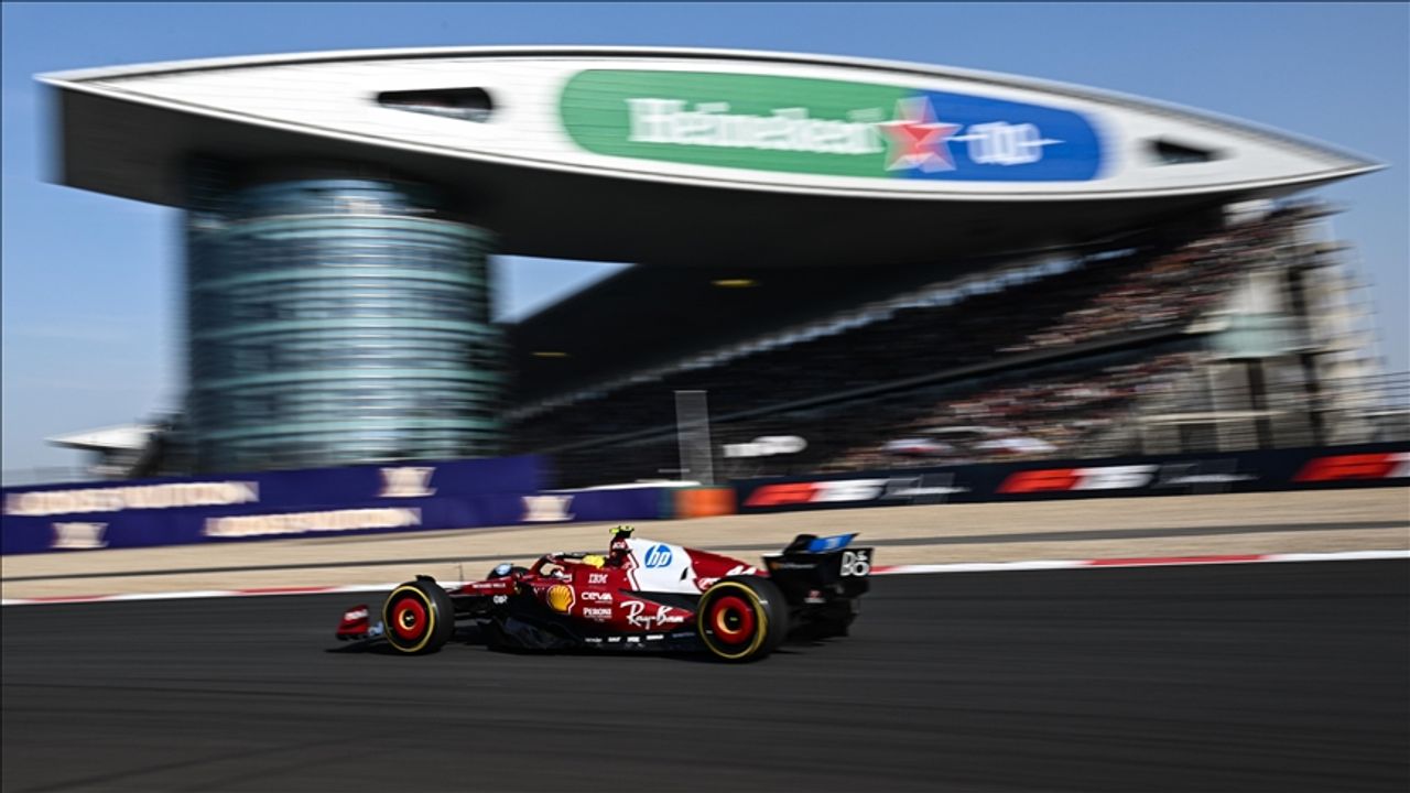 F1'de sezonun ikinci etabı Çin Grand Prix'sini Oscar Piastri kazandı