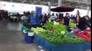 İzmir'de pazarcılar boykot yüzünden tezgah kapadı