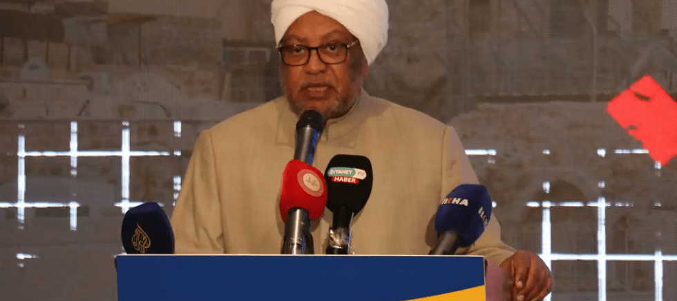 İsam Beşir: Amerika barışın hamisi değil siyonistlerin koruyucusudur