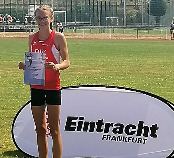 Hannah m 2000m