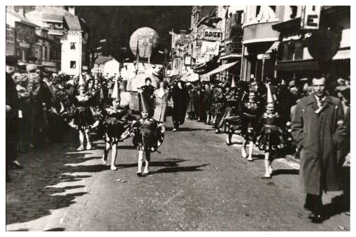 Photo du groupe des "Djoyeux Cooyatais" en 1958