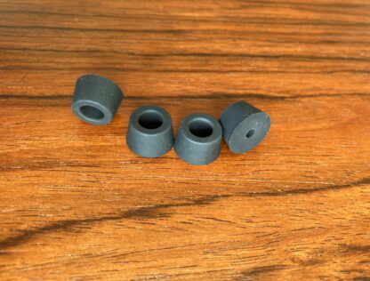 Rubber feet (4x) for Beomaster 2000 3000 3300 etc.