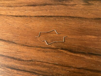 Pair of springs for speed indicator dials panel Beogram 4002 4004 6000