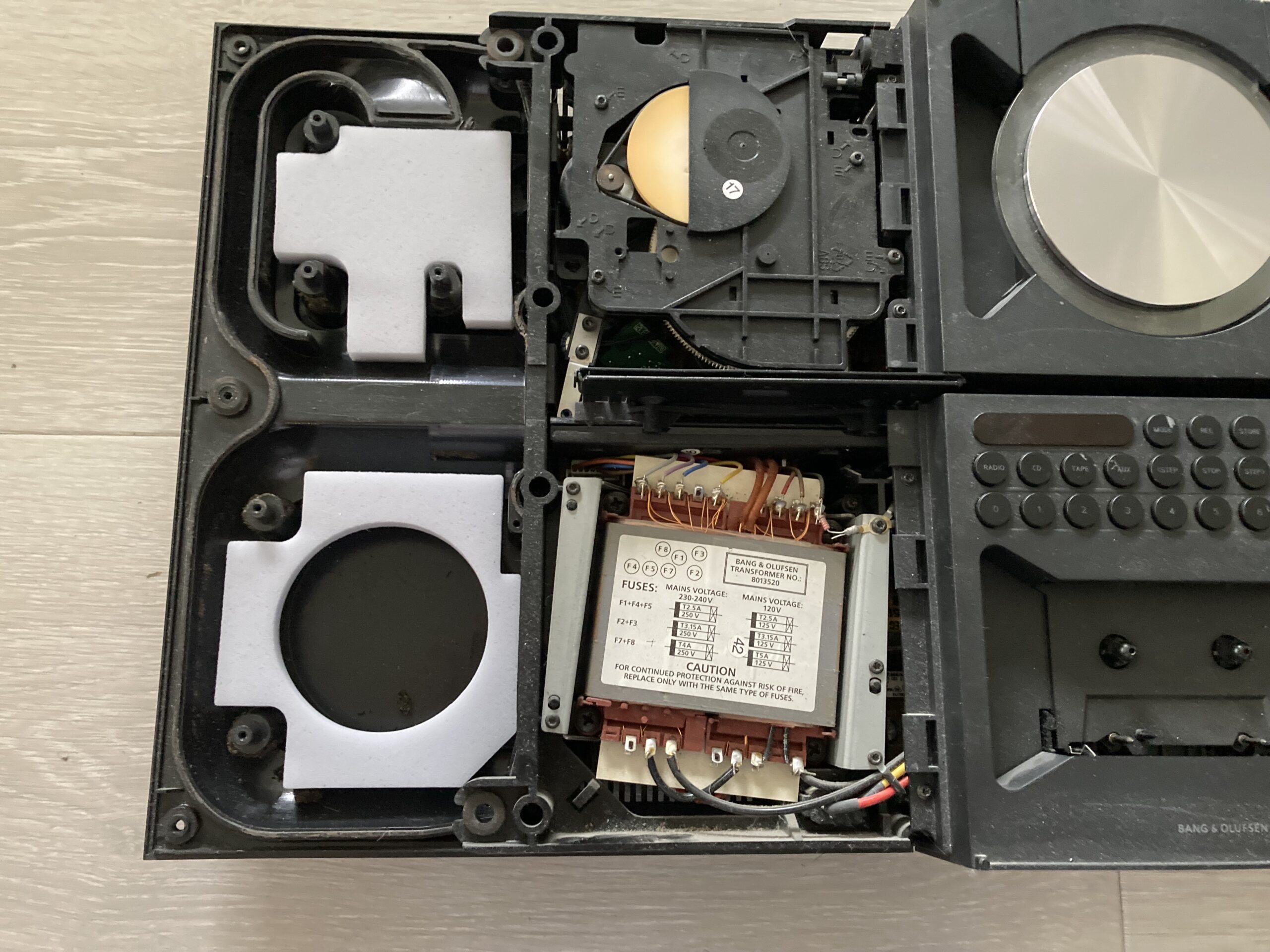 Beosound Century メンテ品 Set of acoustic damping foam BeoSound Century BeoSound 2000