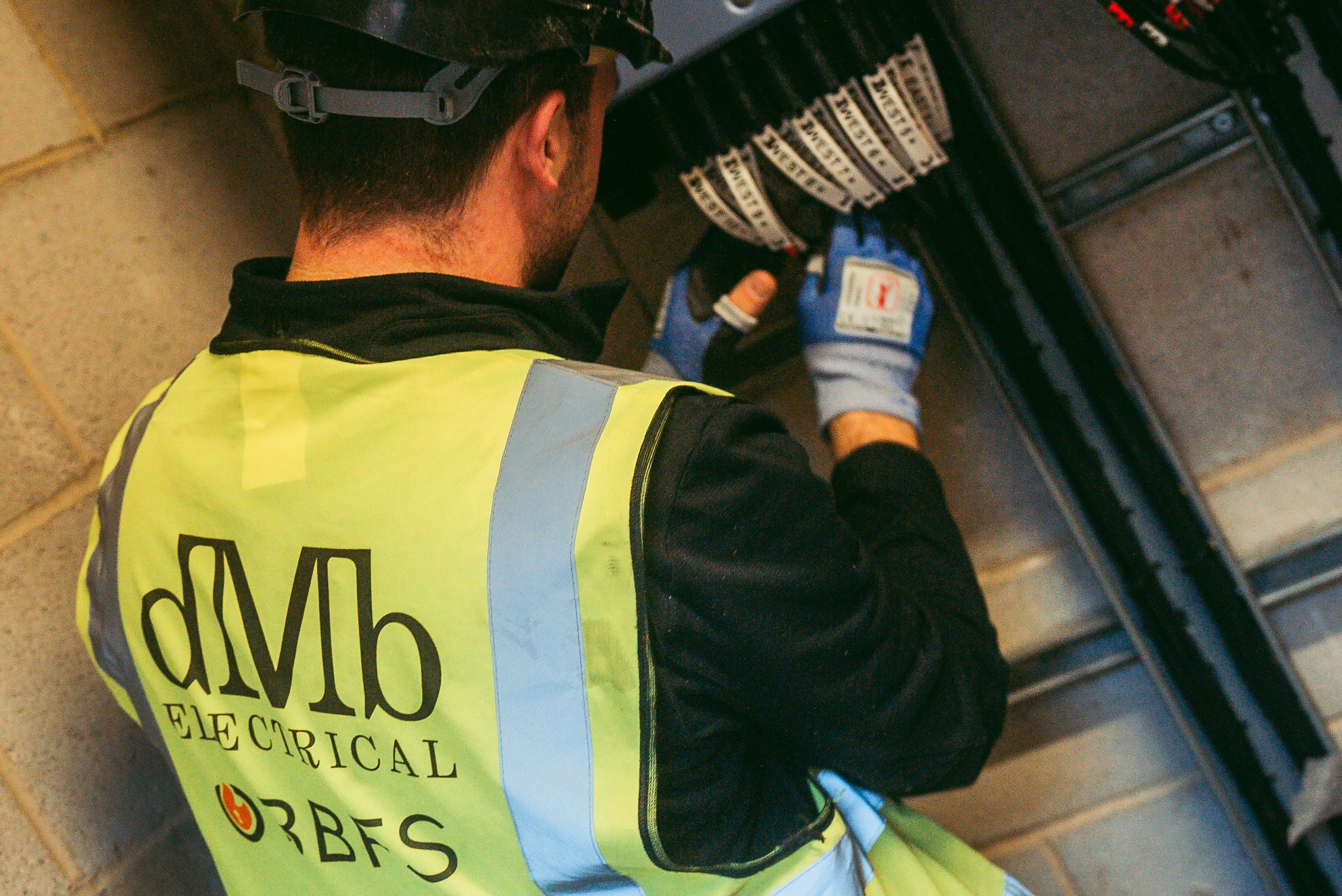 DMB Solar – Intalling Commercial Solar Panels