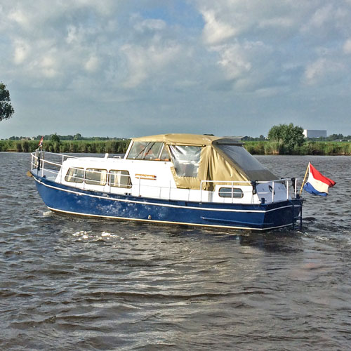 Old-Dan-Tucker-Motorboot