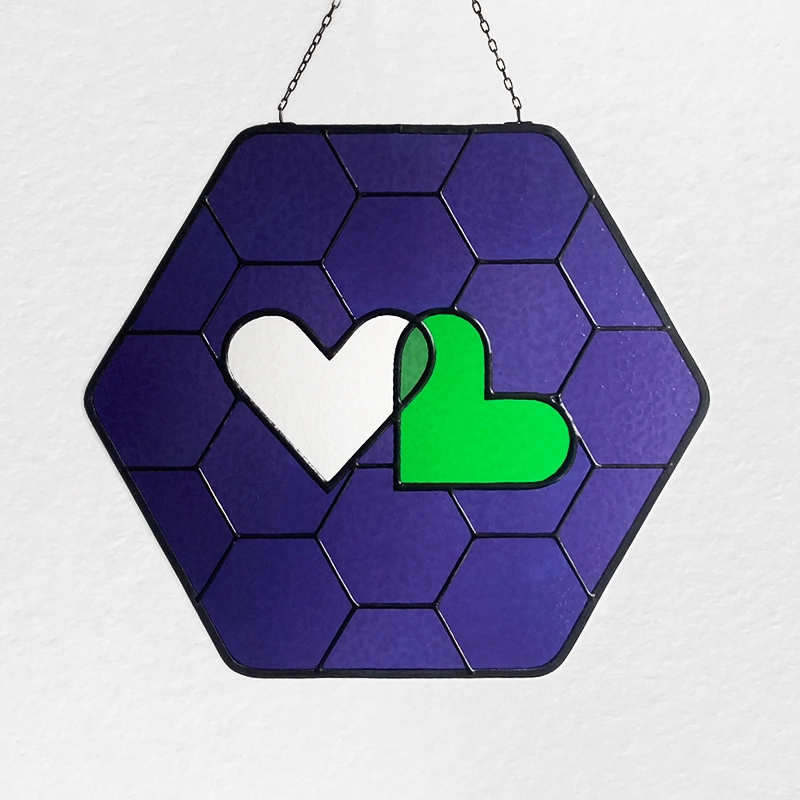 dofzwart_maatwerk_vitaliteitslab Glas in lood maatwerk logo hanger