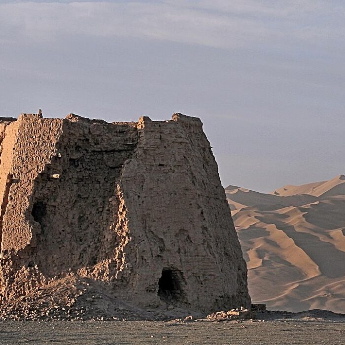 By-The-Real-Bear-Summer-Vacation-2007-263-Watchtower-In-The-Morning-Light-Dunhuang-Gansu-Province-CC-BY-2.0