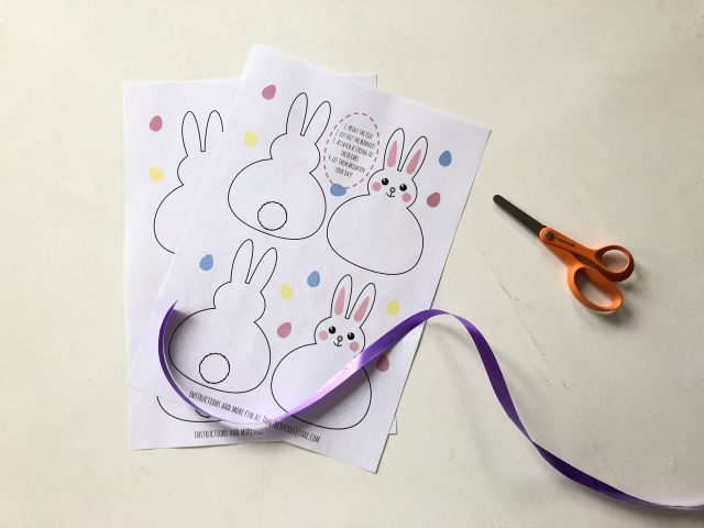 All you need to make this bunny garland is the printed files, scissors, tape and some wrapping ribbon or yarn.