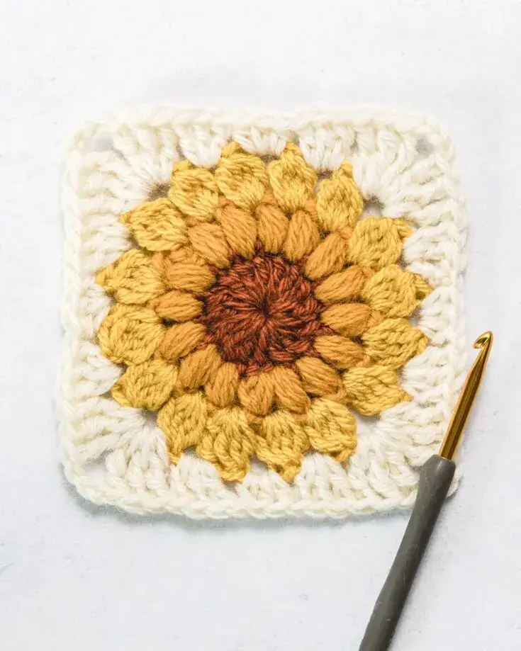 How to crochet a granny square - Gathered