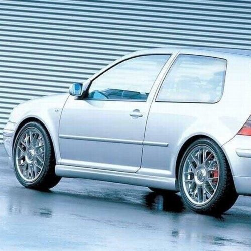 Maxton Design side skirts VW Golf (MK4) (25’TH ANNIVERSARY LOOK)