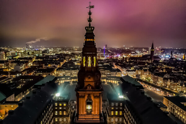 Christiansborg i Natlys