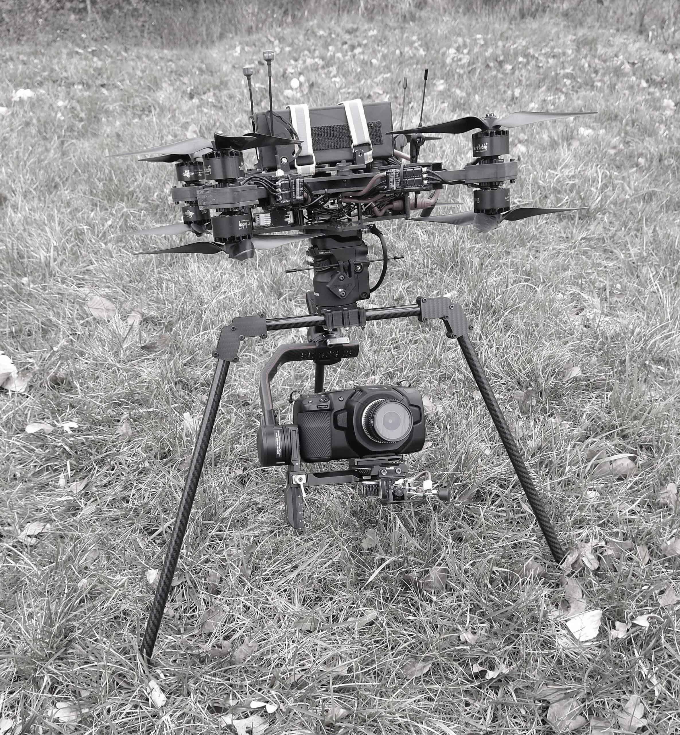 3 axis gimbal - dual operator FPV setup FPV drone videography from Belgium