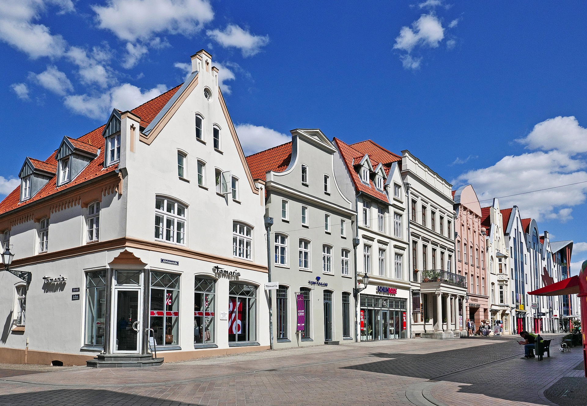 gabled-houses-4491202_1920