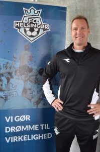 Meget er lykkes for cheftræner Morten Eskesen i FC Helsingør, og holdet er nu blandt favoritterne til at rykke op i Superligaen – hvilket vil være en drøm for Morten Eskesen. (Foto: DTU)