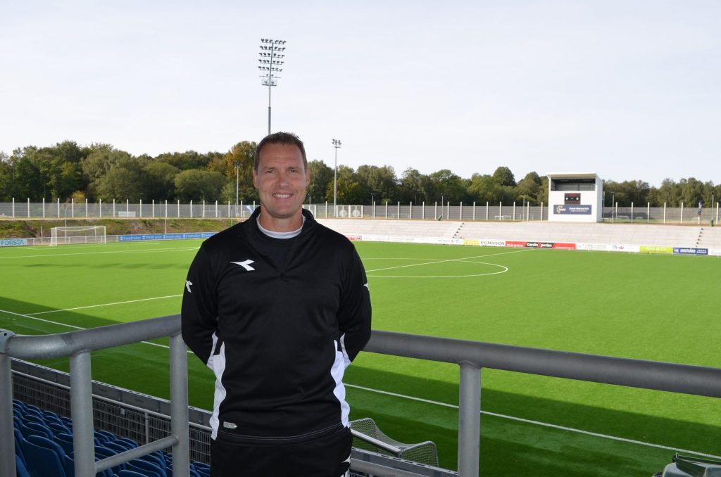 FC Helsingørs træner Morten Eskesen på hjemmebanen