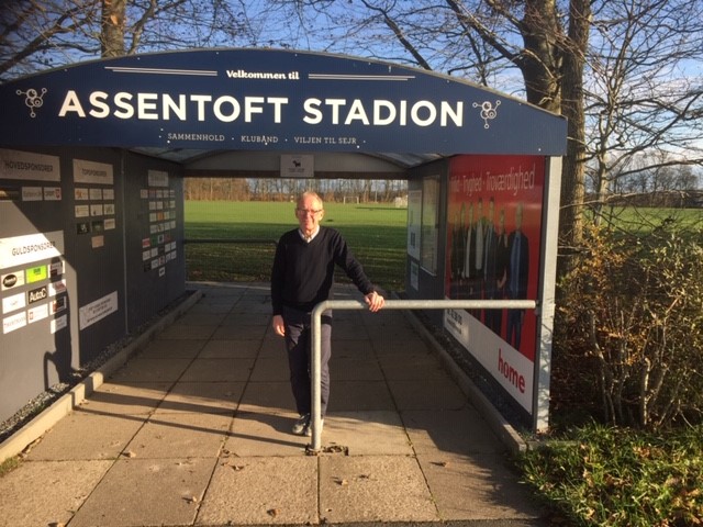 Flotte baner, flot indgang til stadion. Nu mangler kun et klubhus