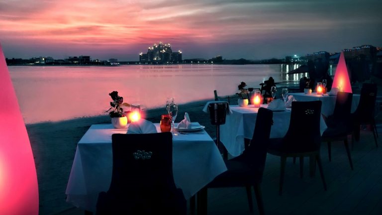 Indulge in a dreamy array of options for the most romantic time of the year at The Retreat Palm Dubai