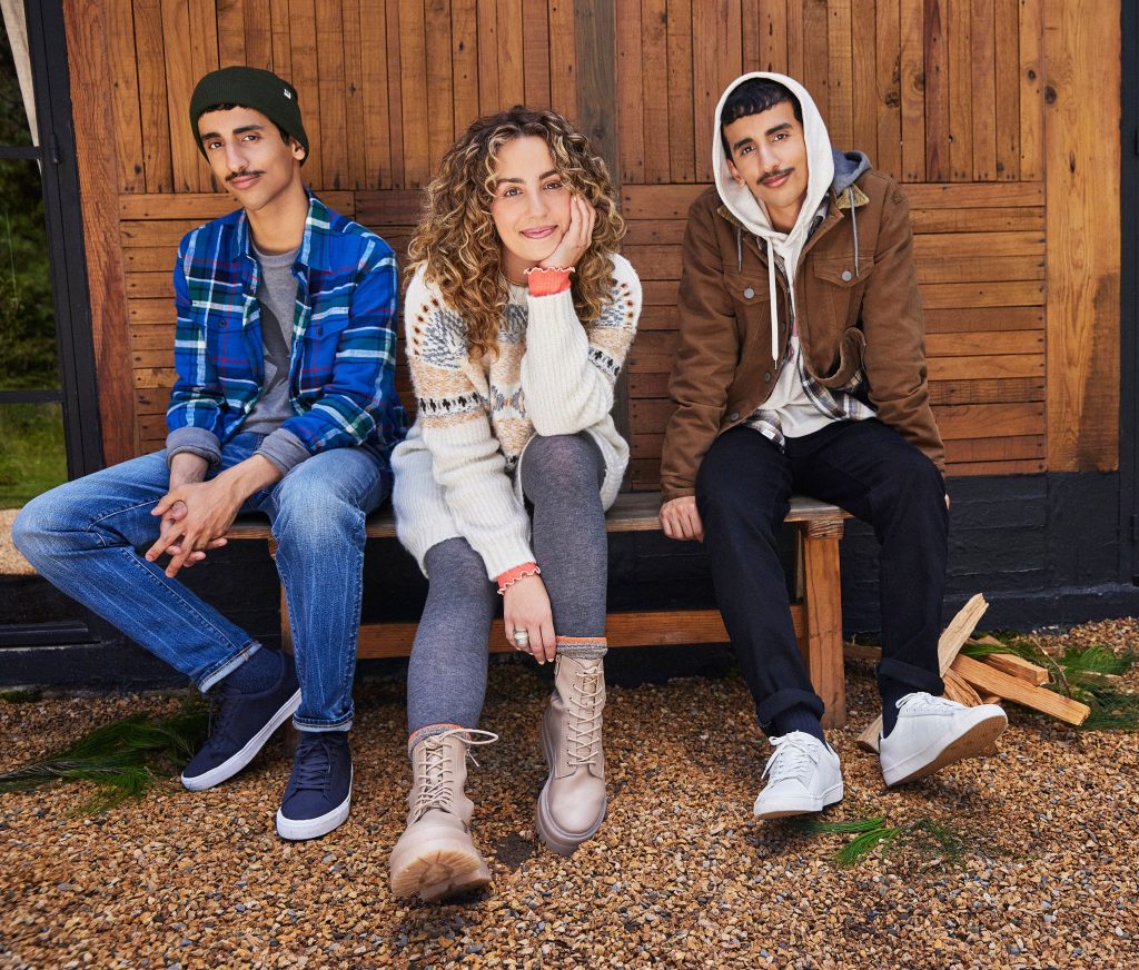 This American Eagle Ad Campaign Features Models With Various