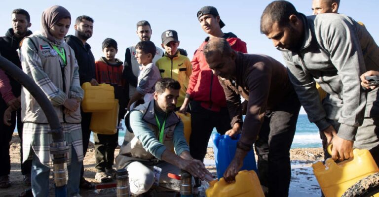 UAE desalination plants deliver drinking water to Gaza shelters