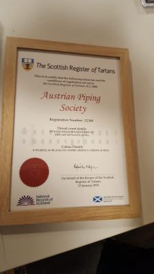 Zertifikat registierter Tartan in Schottland Austrian Piping Society