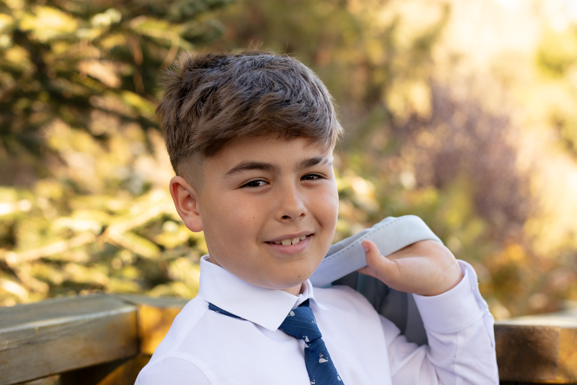 Fotografía comuniones niño con chaqueta en Petrer - Comunión Alicante