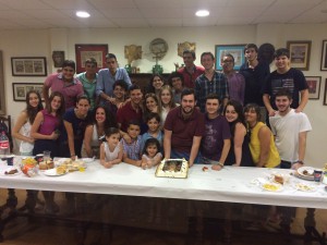 cumpleaños grupo joven