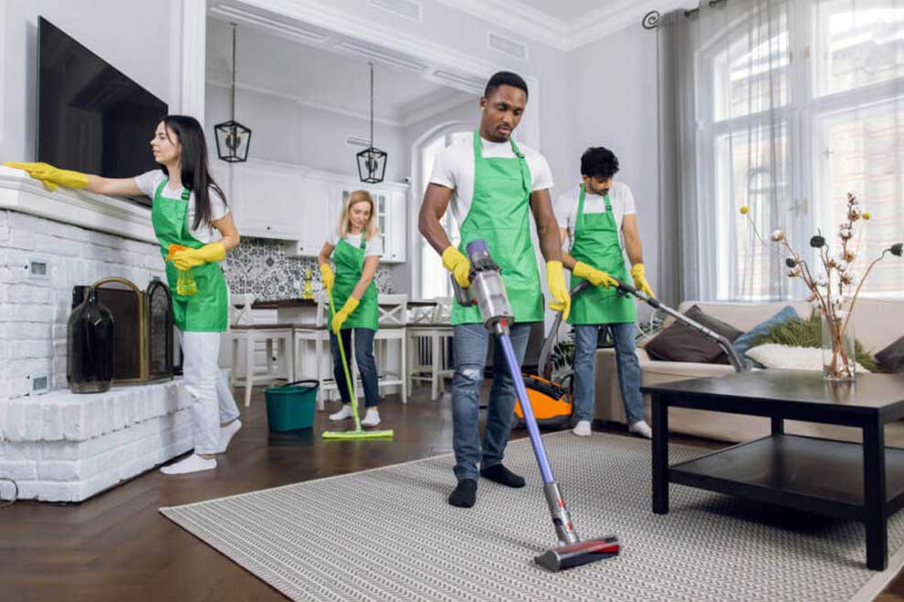moving cleaning service