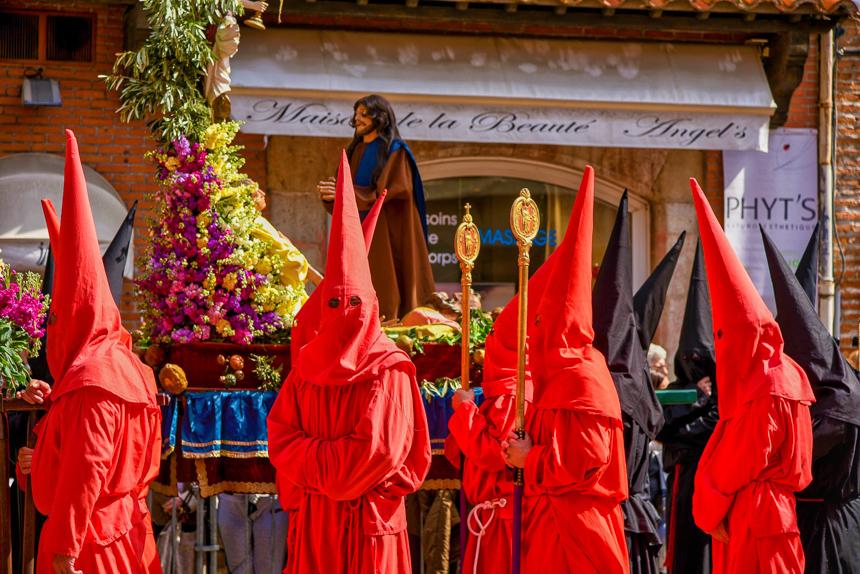 Info Men dressed in red for the Sanch procession of penitents. Red signifies blood.