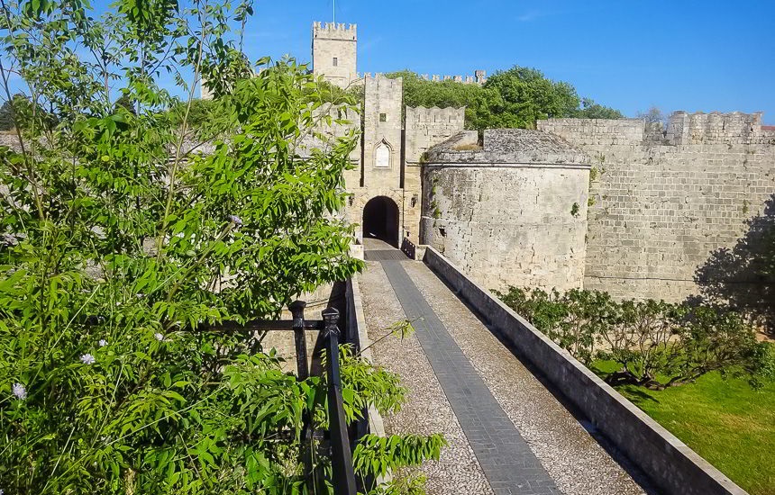 Palace of the Grand Master of the Knights of Rhodes - Wikipedia