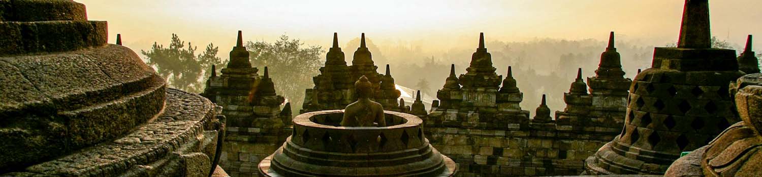 Borobudur Indonesia veduta lunga