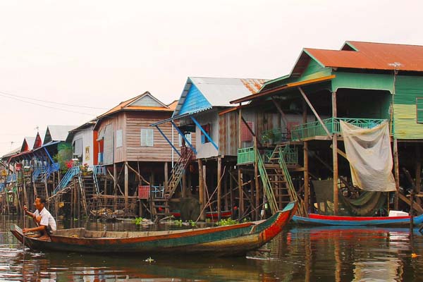 GIORNO 13 – Gruppo di Roluos e Tonle Sap