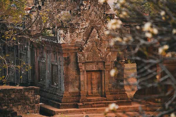 Giorno 8 - Da Paksong a Champasak, visita di Wat Phou