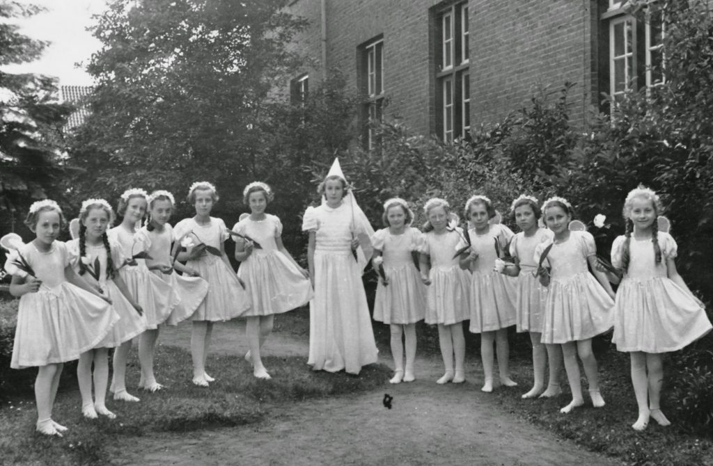 Angelaschool. Ca. 1950.