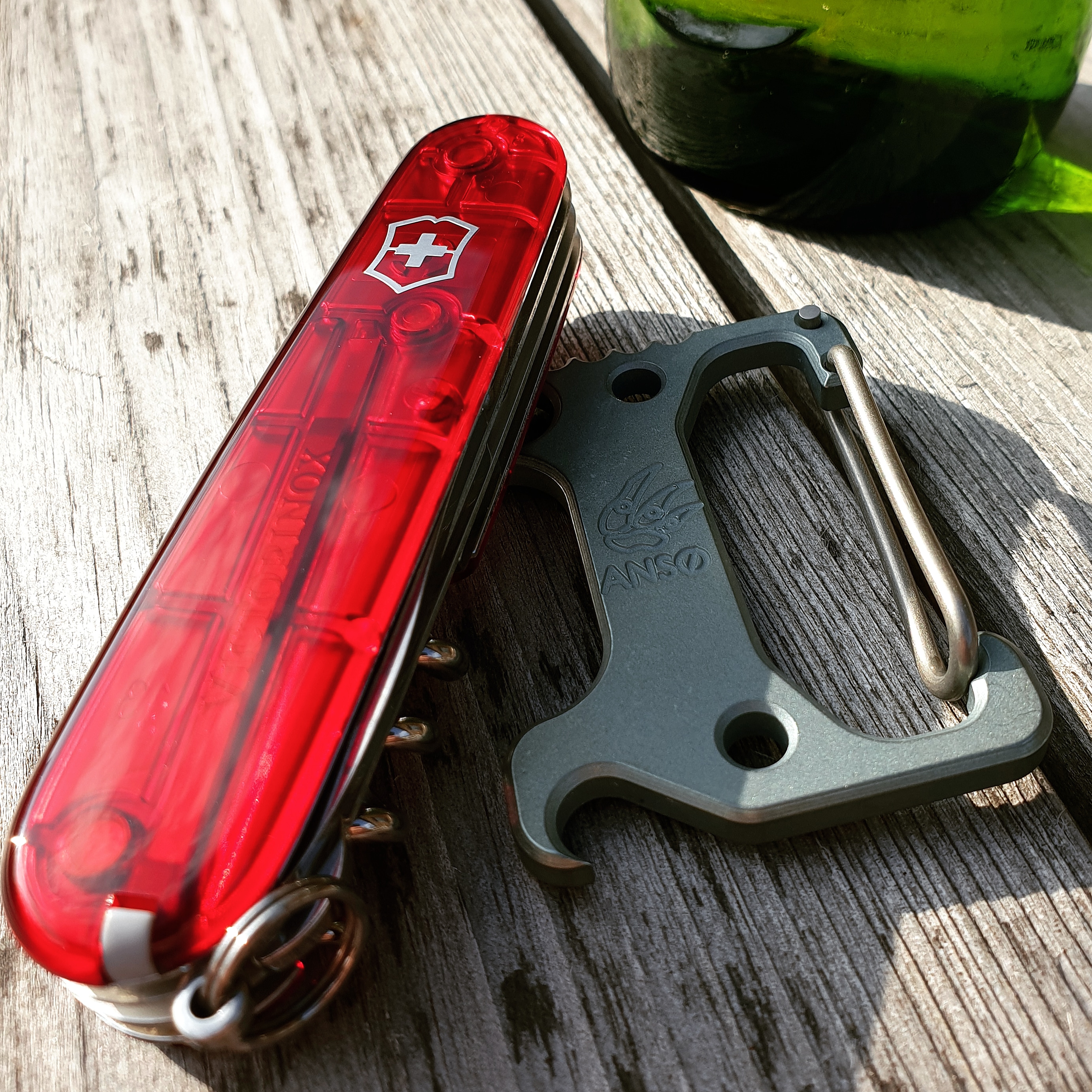 EDCbloggen.se
Victorninox Climber och Ansö V2 Carabiner
Bild - Slims.se