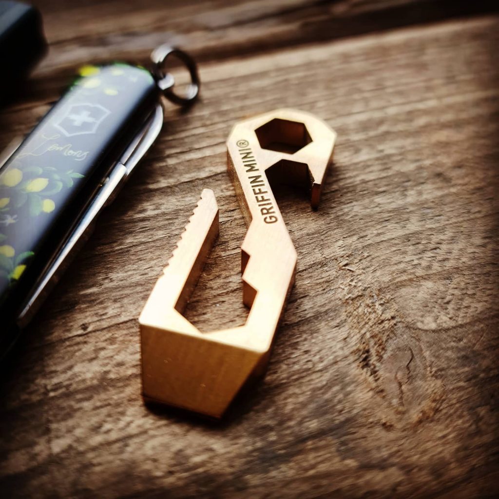 Minstingen Griffin Pocket Tool Mini i mässing, en av våra favoriter!
Bild: Slims.se