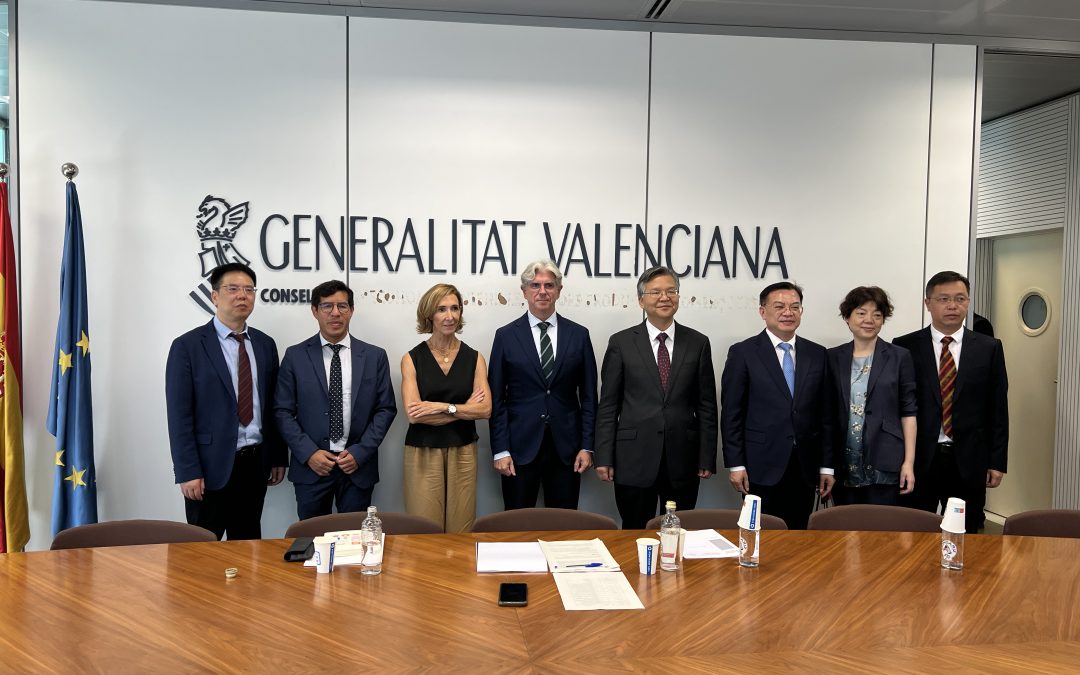 Fortalecimiento de la Cooperación: Establecimiento de Provincias Hermanas entre Hunan y Valencia