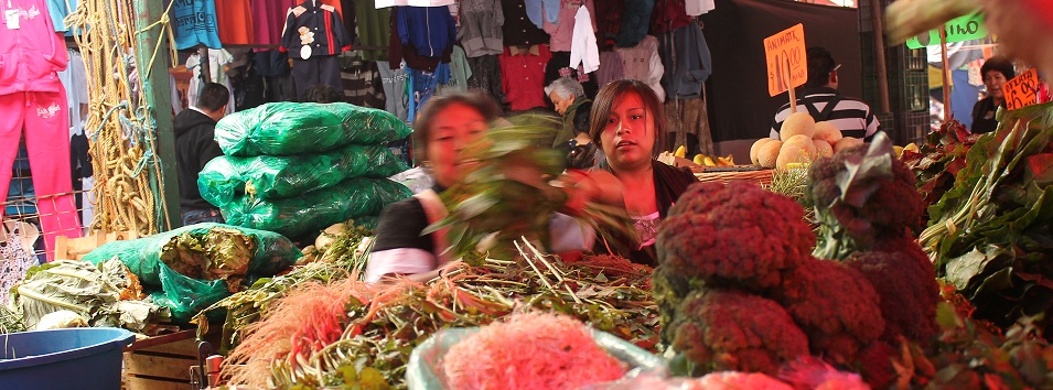 Kvinnor på torghandeln i Tlaxcala