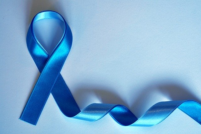 Geschwungenes blaues Band, das künftig als Zeichen für die Ektodermalen Dysplasien verwendet werden soll