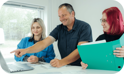 EKTOS team members working together