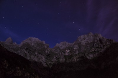 Estrellas sobre el Cornión