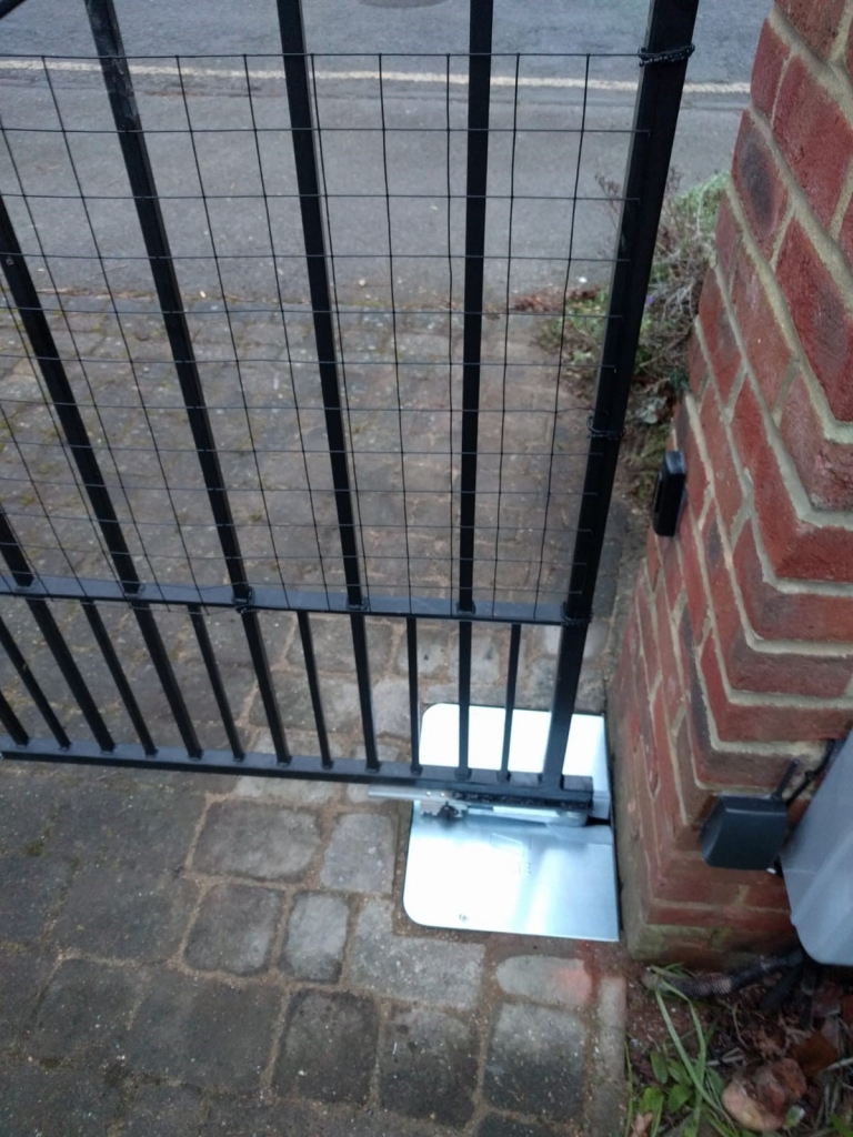 How much do electric gates cost?