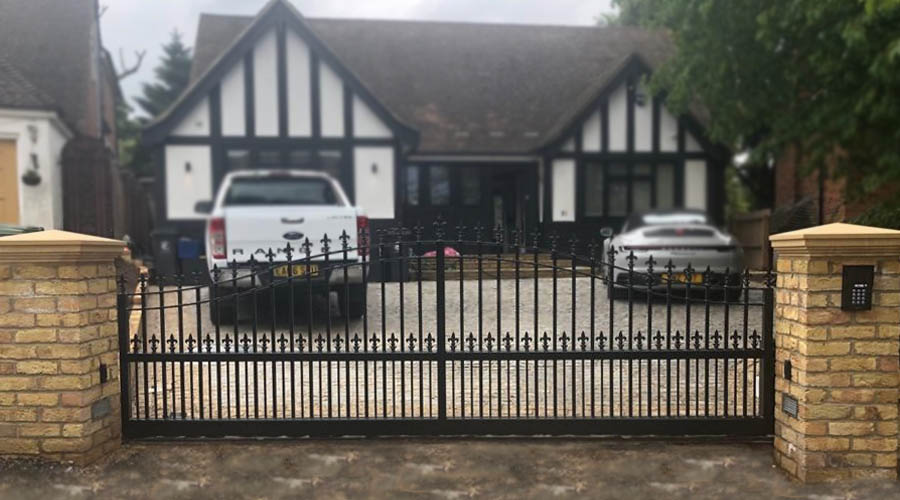 How much do electric gates cost?