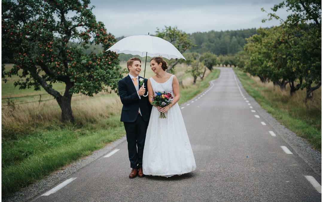 Martina och Johans bröllop på Ekerö och party vid Djurgården