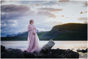 Gravidfotografering i Saltoluokta med Emma