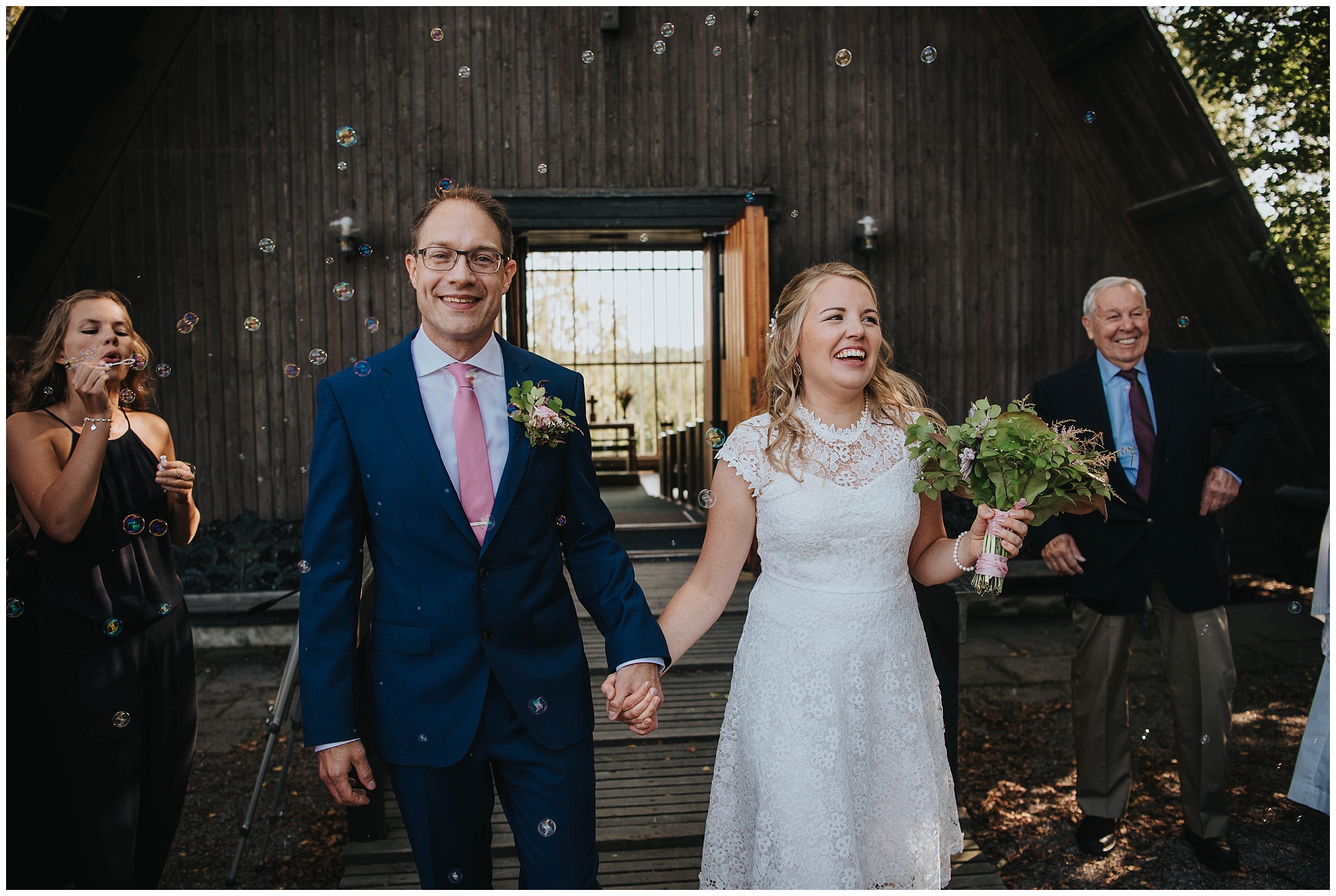 Maria och Magnus bröllop i Lida Kyrka i Tullinge