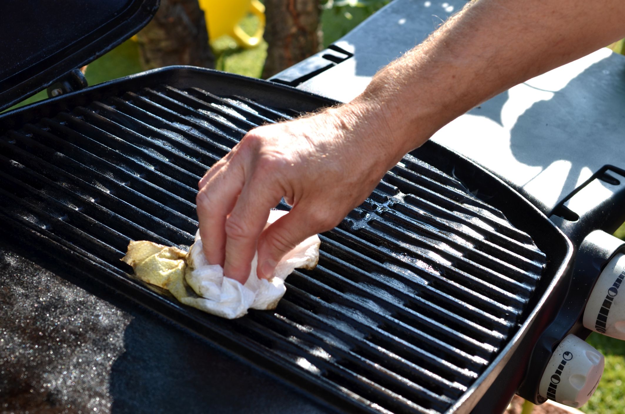 Cleaning Your Weber BBQ - Elite Horizon