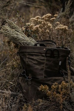 Gathering Bag/waxed canvas (Dark Khaki)