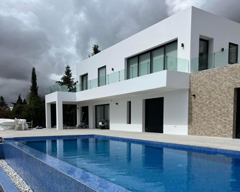 Modern, 5 bed new build villa benalmadena