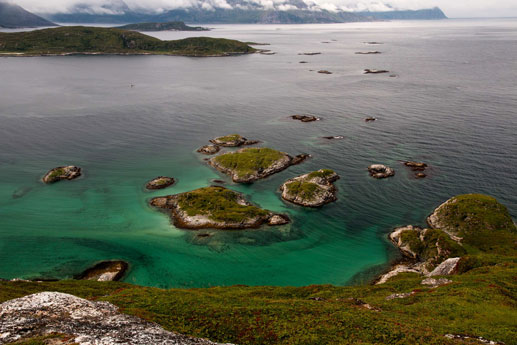 Uitzicht vanaf de top van de Hillesøytoppen